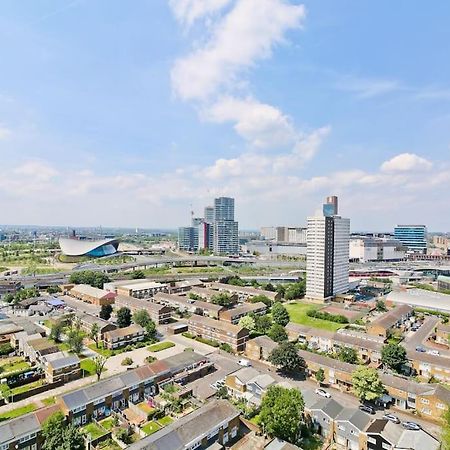 Apartamento 2 Bed 2 Baths Apt In Stratford Londres Exterior foto
