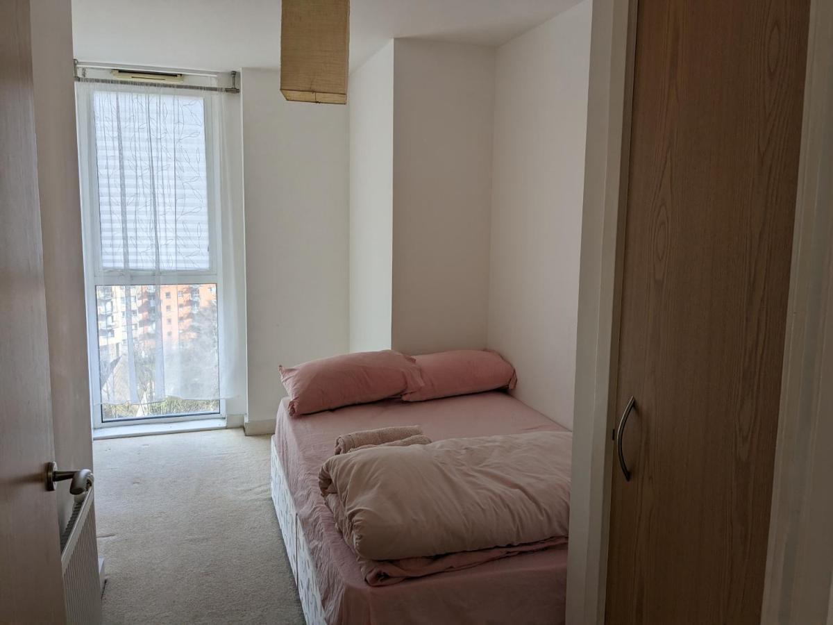 Apartamento 2 Bed 2 Baths Apt In Stratford Londres Exterior foto